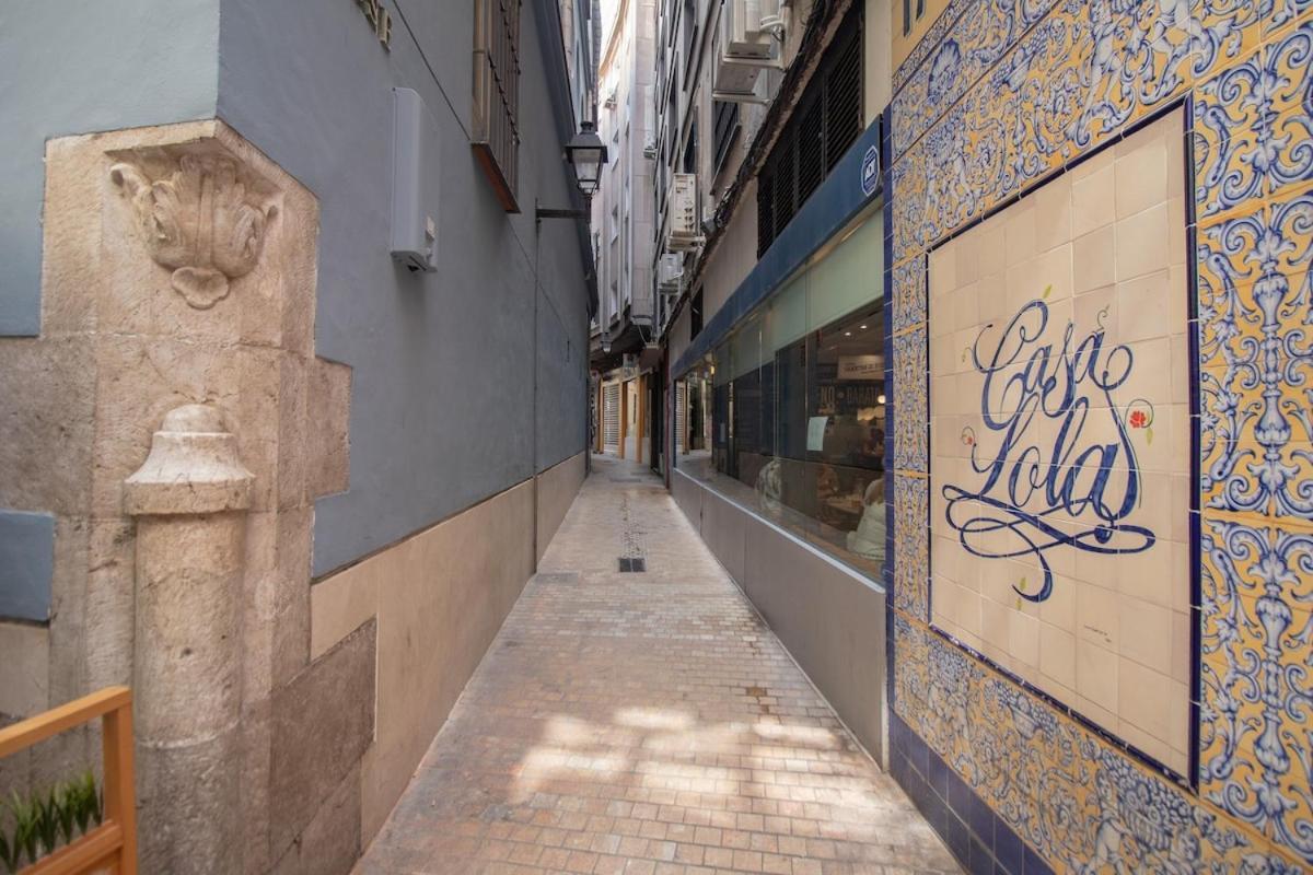 C34 - One Bedroom Apartment Next To Alcazaba Malaga Exterior photo